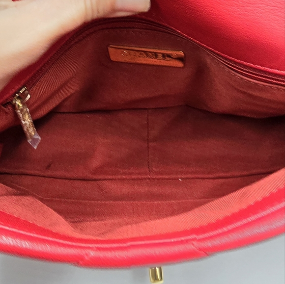 Chanel 19 small - Picture 13 of 16